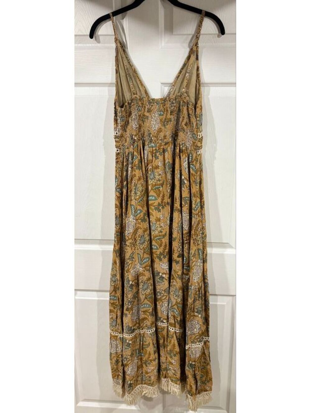 #209 NWT Zury Maxi dress. 100% Viscose